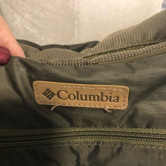 Columbia shoulder Bag - Picture 11 of 12